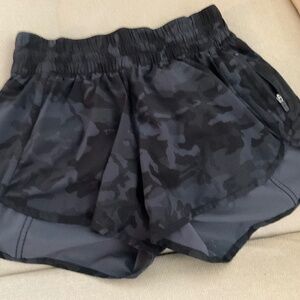 Track That High- Rise Lined short 3” - size 8